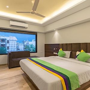 Treebo Pink City Grand